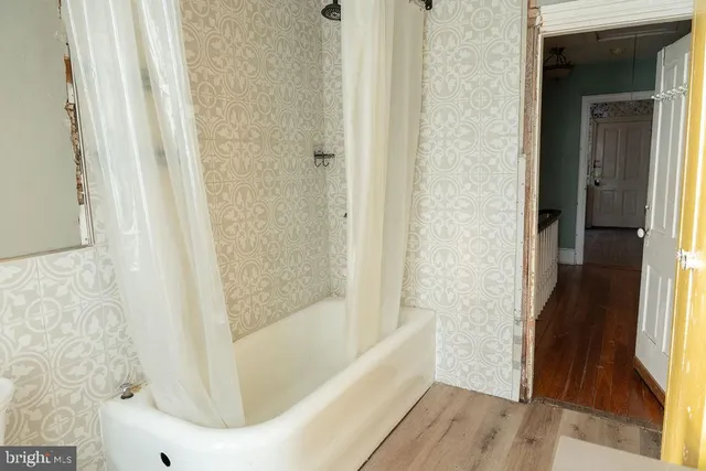 $209,900 | 209 South Maple Avenue, Martinsburg, WV 25401