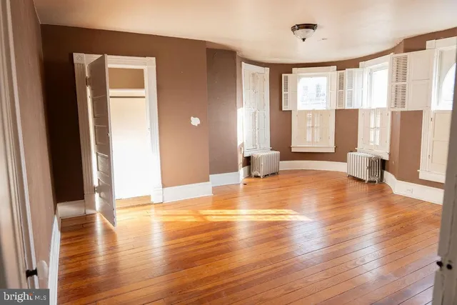 $209,900 | 209 South Maple Avenue, Martinsburg, WV 25401