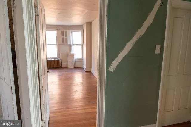 $209,900 | 209 South Maple Avenue, Martinsburg, WV 25401