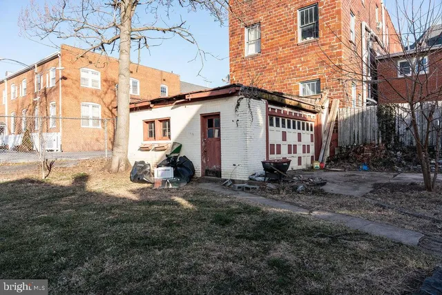 $209,900 | 209 South Maple Avenue, Martinsburg, WV 25401