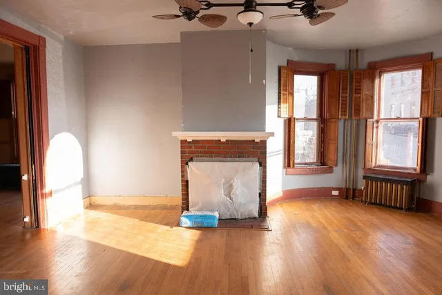 $209,900 | 209 South Maple Avenue, Martinsburg, WV 25401