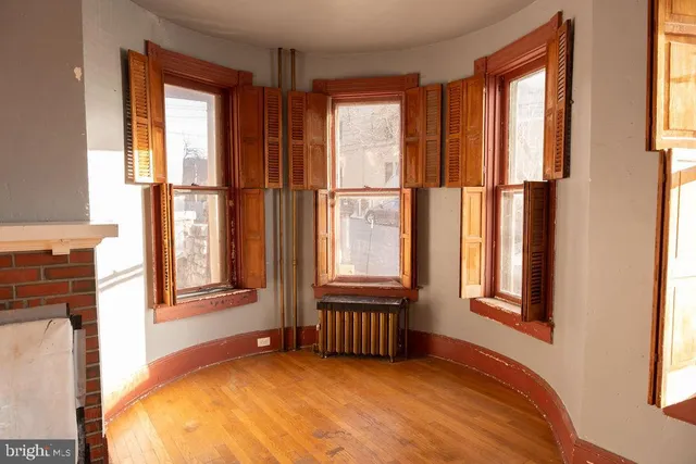 $209,900 | 209 South Maple Avenue, Martinsburg, WV 25401