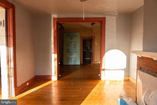 $209,900 | 209 South Maple Avenue, Martinsburg, WV 25401