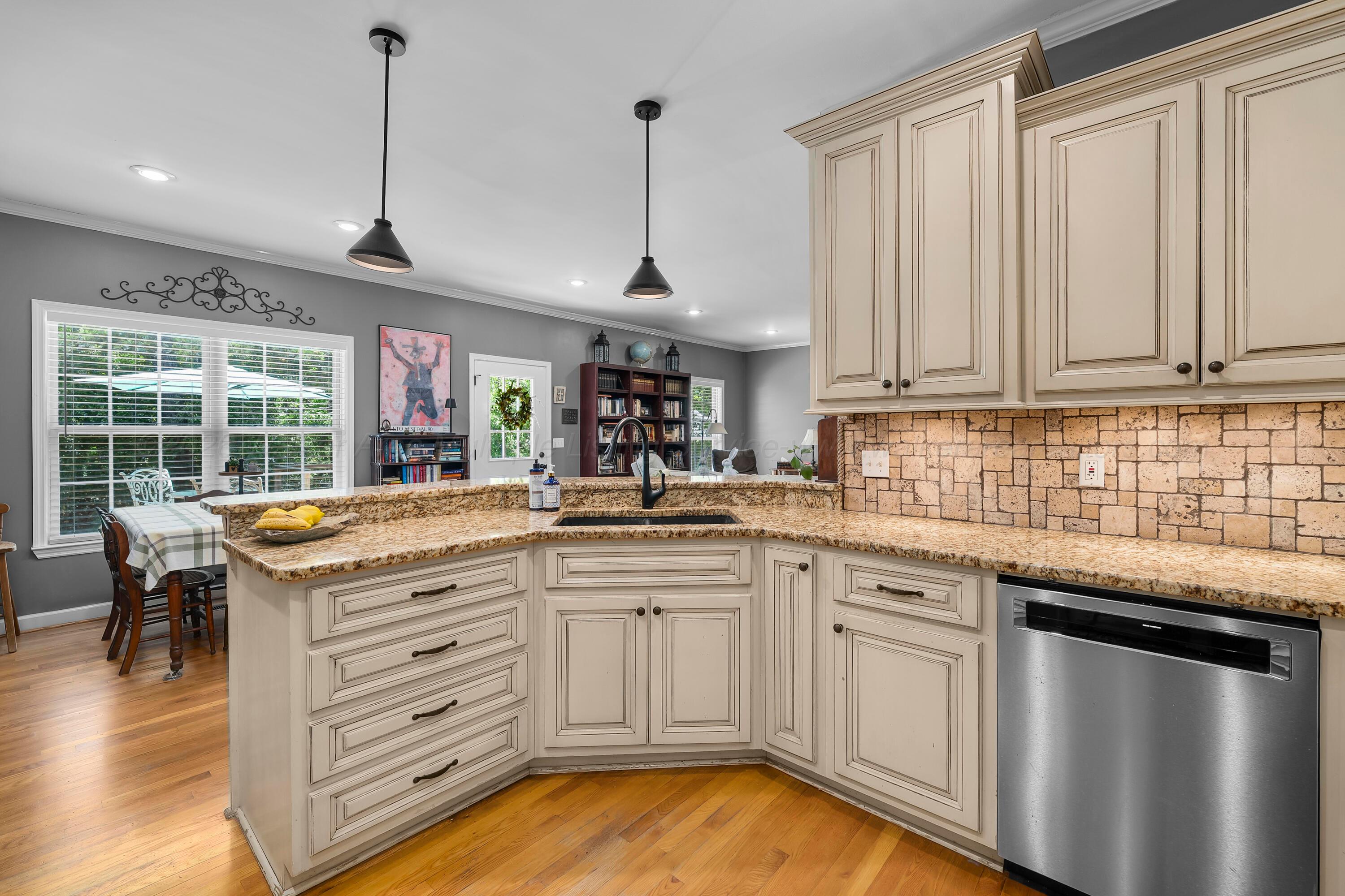 2108 Deer Run Jasper, AL 35504 - Photo 19 of 27 A7R00820