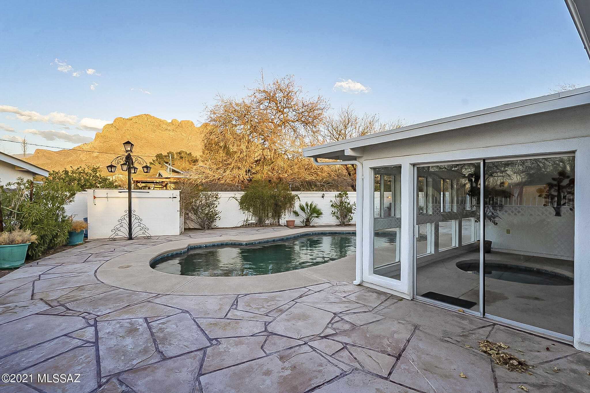 346 West Hardy Road Tucson, AZ 85704 - Photo 2 of 40