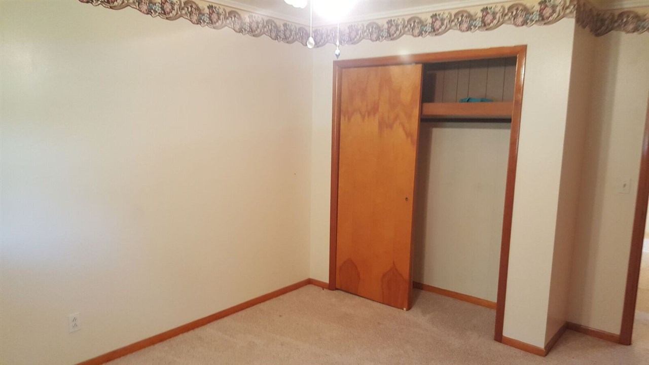 218 McKenney Road Vincennes, IN 47591 - Photo 20 of 25 Gallery Image 20