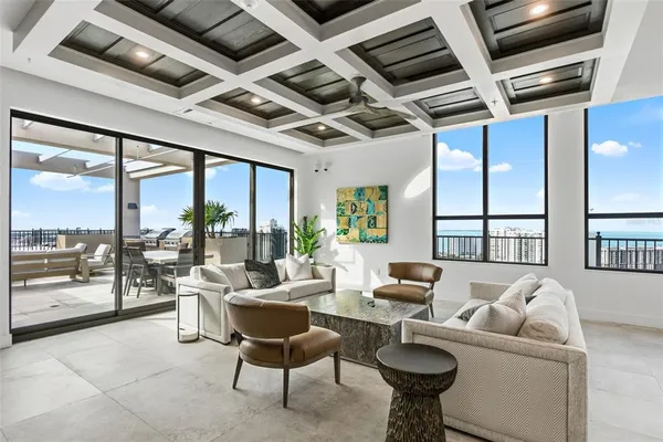$6,250,000 | 33 South Palm Avenue, Unit 1701, Sarasota, FL 34236