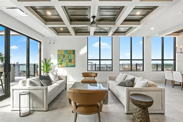 $6,250,000 | 33 South Palm Avenue, Unit 1701, Sarasota, FL 34236