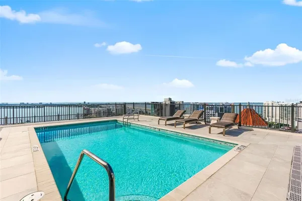 $6,250,000 | 33 South Palm Avenue, Unit 1701, Sarasota, FL 34236