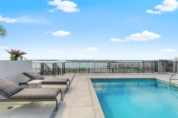 $6,250,000 | 33 South Palm Avenue, Unit 1701, Sarasota, FL 34236