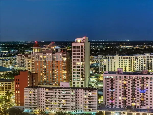 $6,250,000 | 33 South Palm Avenue, Unit 1701, Sarasota, FL 34236