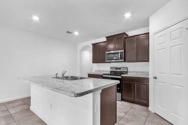 $2,900 | 2550 Southeast Rock Springs Drive, Port St. Lucie, FL 34952