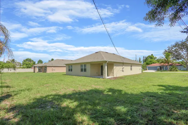 $2,900 | 2550 Southeast Rock Springs Drive, Port St. Lucie, FL 34952