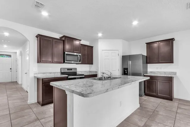 $2,900 | 2550 Southeast Rock Springs Drive, Port St. Lucie, FL 34952