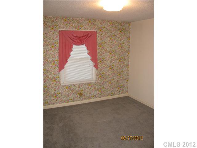 1729 Jenkins Road Gastonia, NC 28052 - Photo 14 of 16 Gallery Image 14