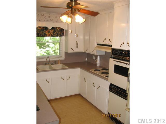 1729 Jenkins Road Gastonia, NC 28052 - Photo 8 of 16 Gallery Image 8