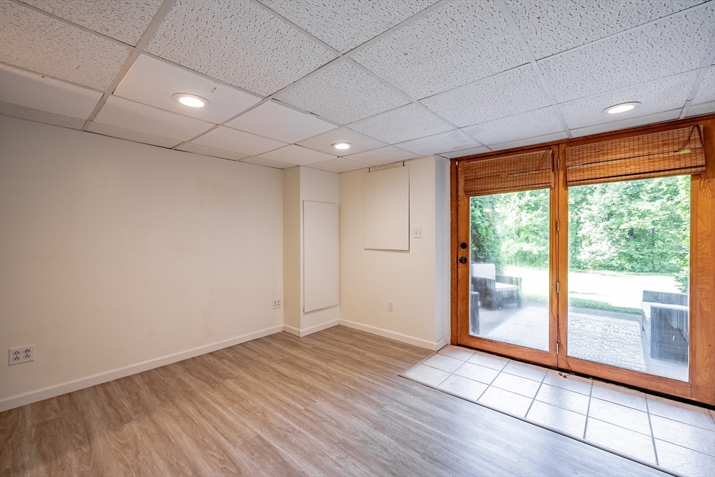 166 Hillside Road, Unit 7 Westfield, MA 01085 - Photo 18 of 22 Gallery Image 18