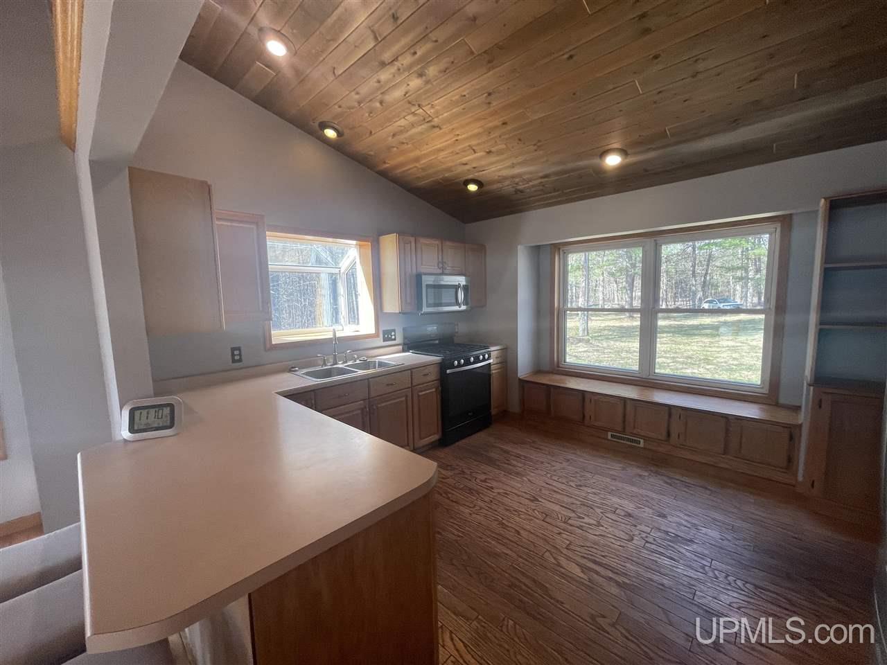 W9498 Co Road Dunbar, WI 54119 - Photo 7 of 59