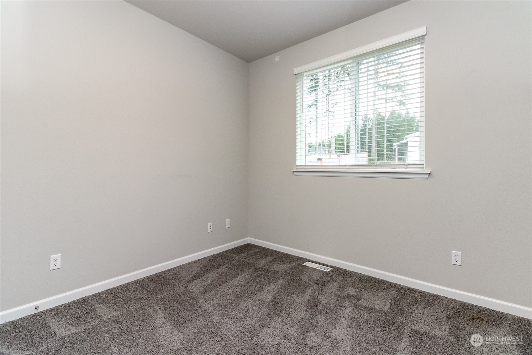 8317 52nd Avenue Northeast Lacey, WA 98516 - Photo 8 of 26