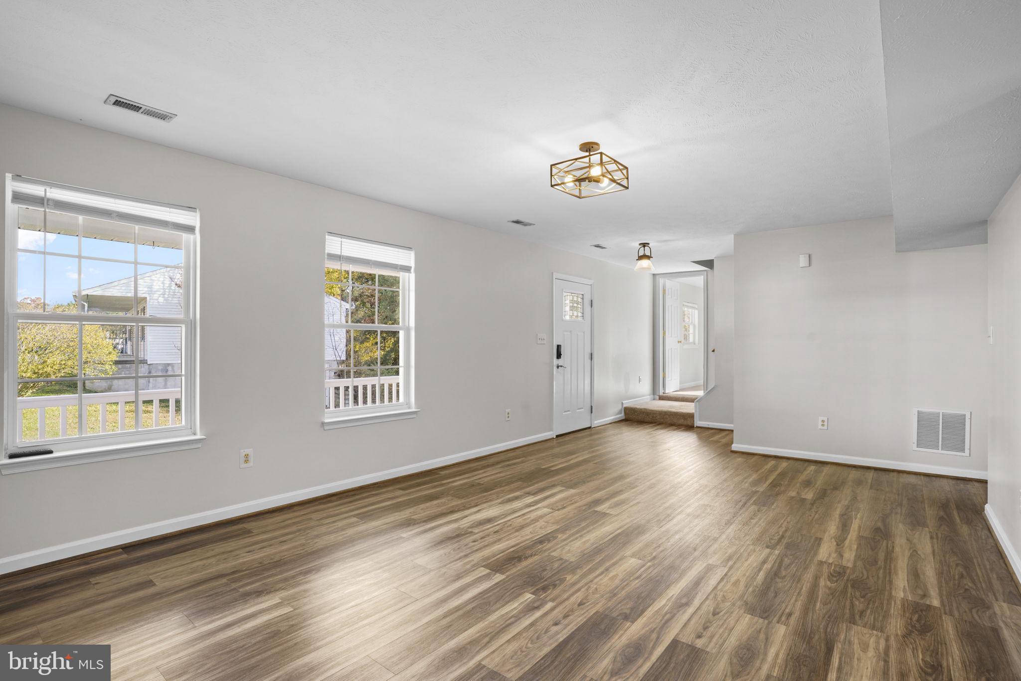45231 Billy Way California, MD 20619 - Photo 2 of 30