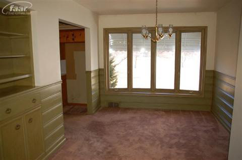 4087 Beecher Road Flint, MI 48532 - Photo 5 of 17 20348653-4.JPG