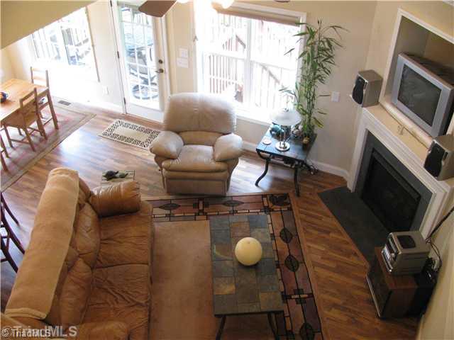 5018 Cobblestone Road Winston-Salem, NC 27106 - Photo 2 of 13 Living Room.