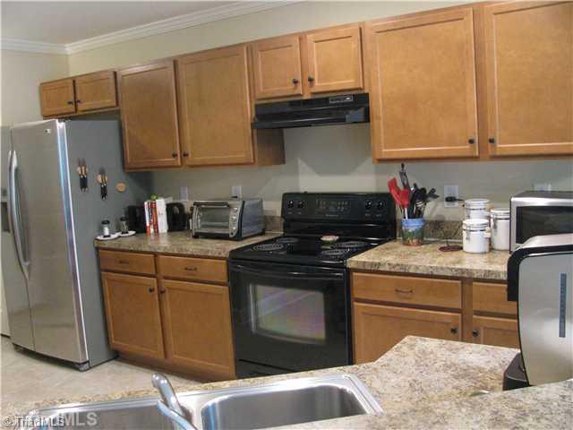 5018 Cobblestone Road Winston-Salem, NC 27106 - Photo 5 of 13 Kitchen.