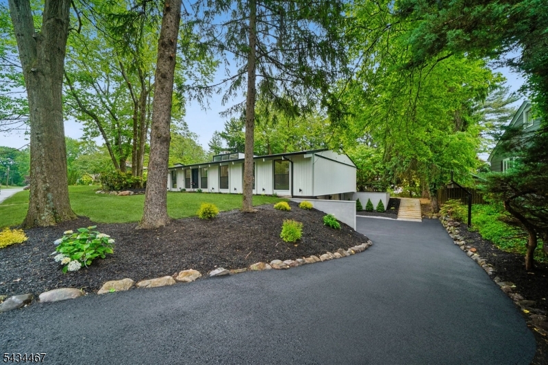 28 Fernhill Road Springfield, NJ 07081 - Photo 41 of 42