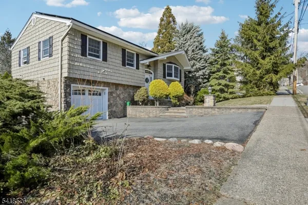 $674,000 | 27 Borman Drive, Wanaque, NJ 07465