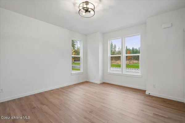 $449,900 | 336 East Grosbeak Avenue, Hayden, ID 83835