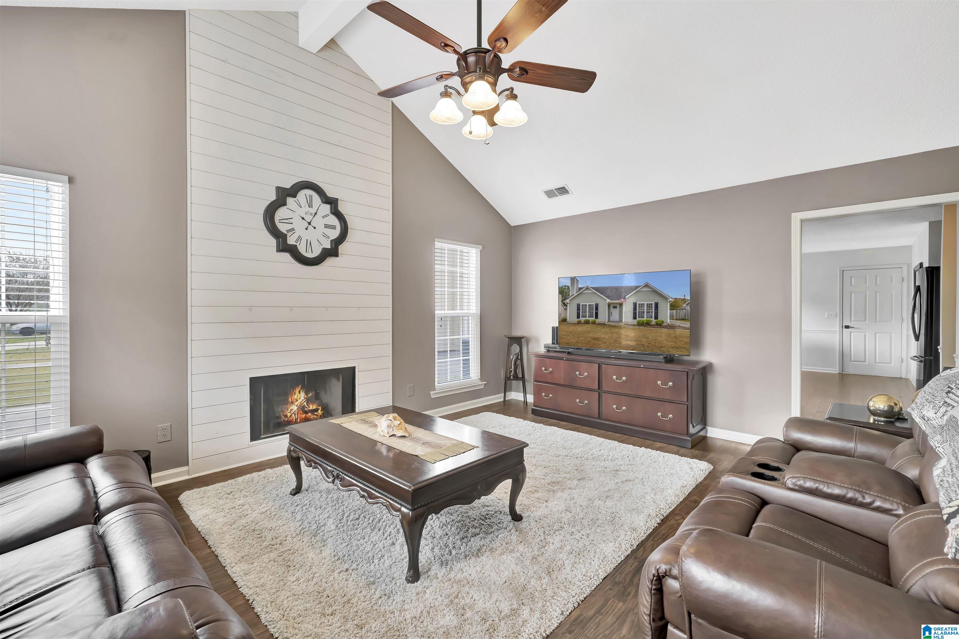 161 Jasmine Drive Alabaster, AL 35007 - Photo 3 of 15
