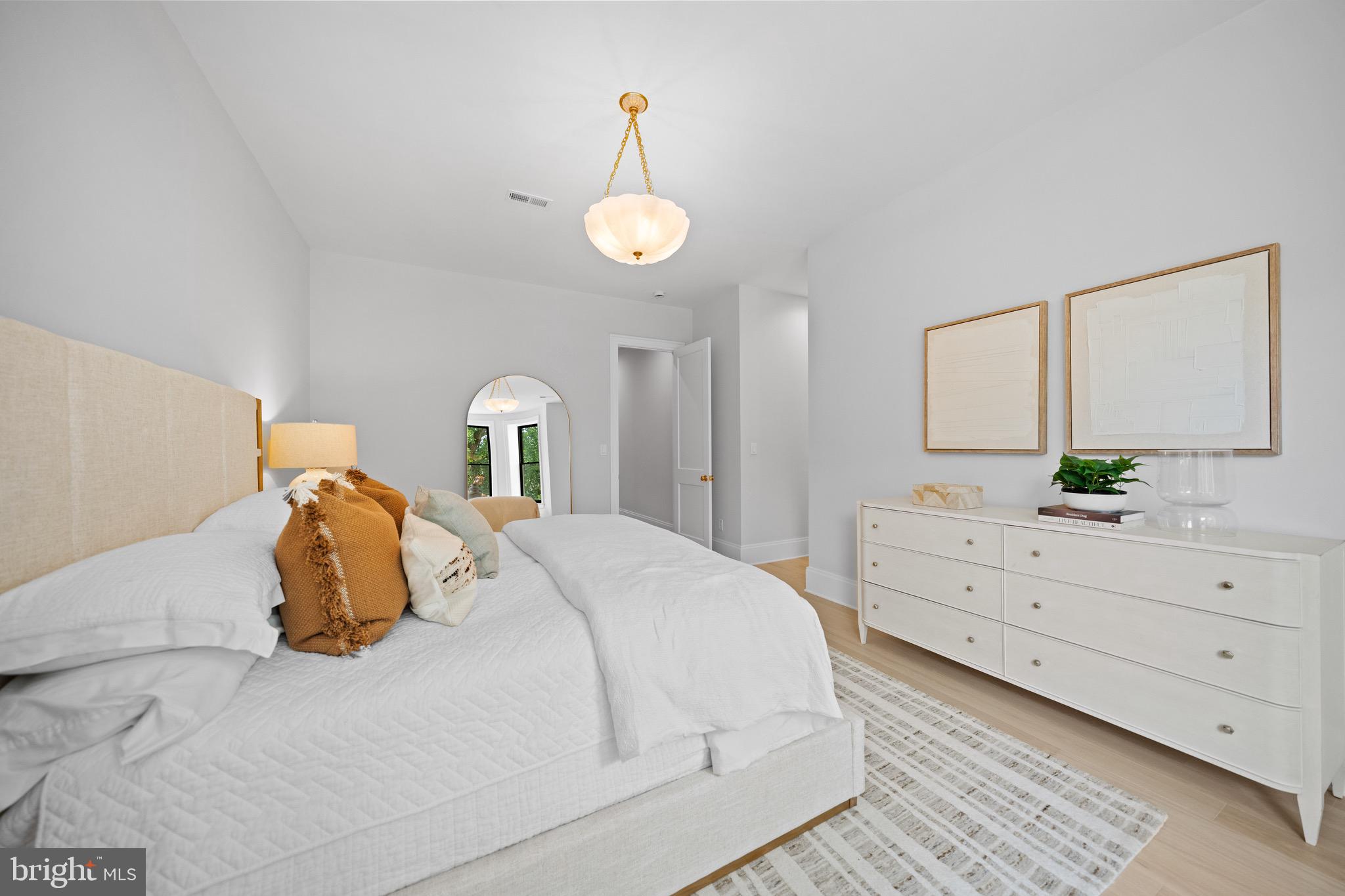 1834 16th Street Northwest Washington, DC 20009 - Photo 20 of 52 A large, lovely space