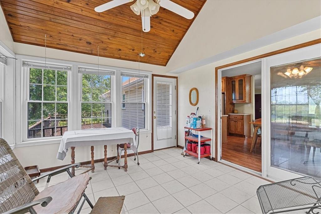 25204 South Blinker Light Road Harrisonville, MO 64701 - Photo 15 of 36