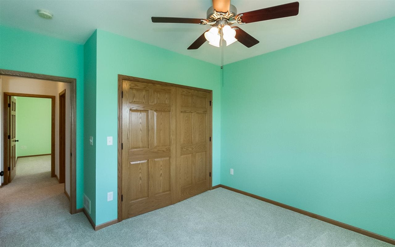 1084 Windmill View Court Riverside, IA 52327 - Photo 31 of 43 Gallery Image 31