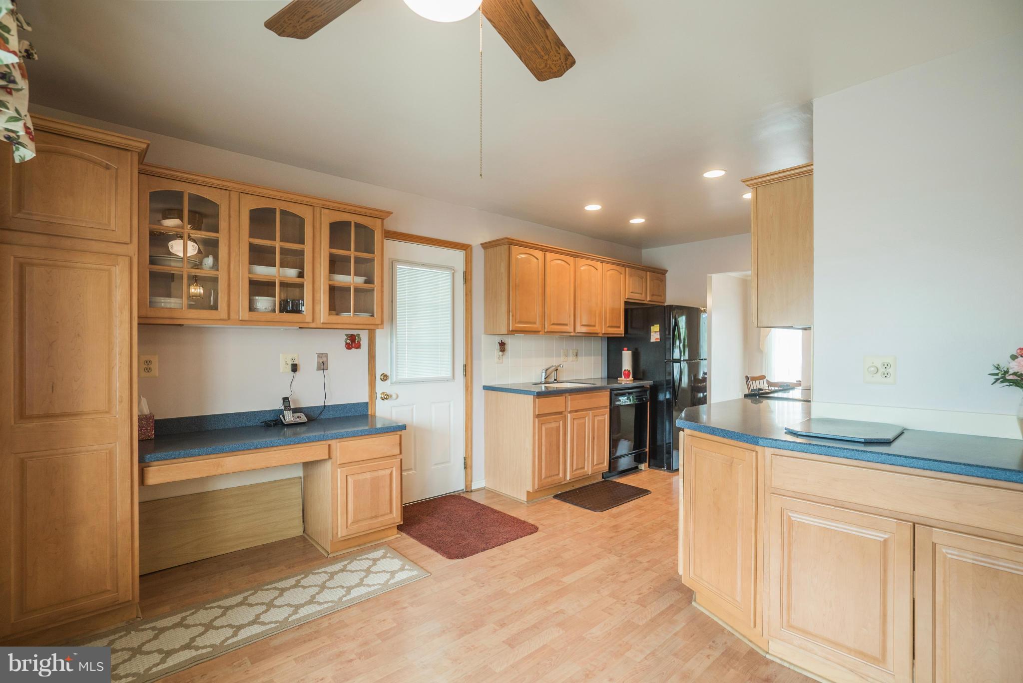 6224 Roblynn Road Laurel, MD 20707 - Photo 7 of 24 Kitchen