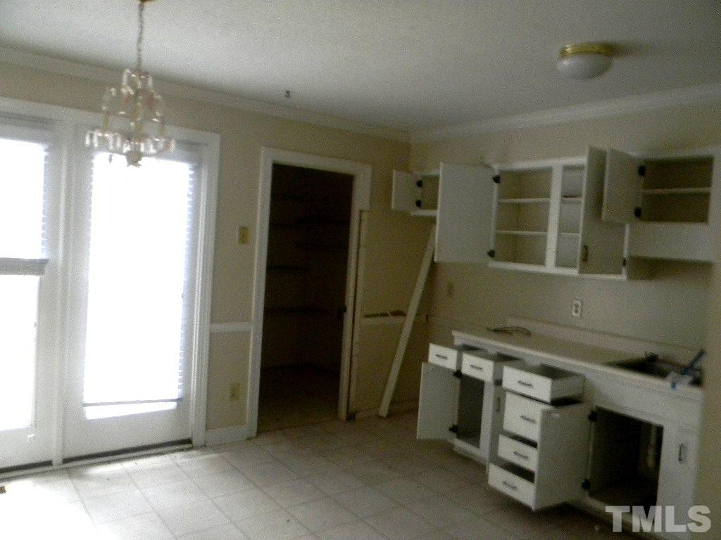 1268 Shadowbark Court Raleigh, NC 27603 - Photo 4 of 9