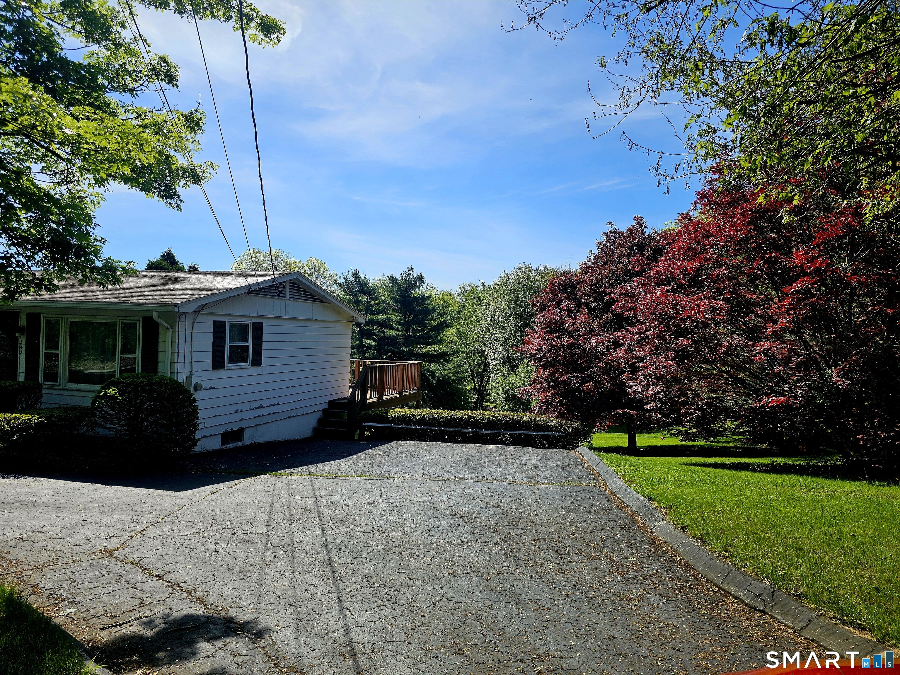 345 Harland Road Norwich, CT 06360 - Photo 3 of 21