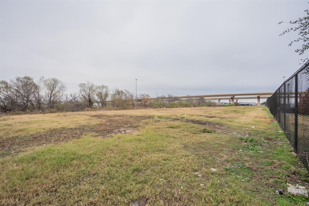 10900 Goodnight Lane Dallas, TX 75220 - Photo 10 of 11