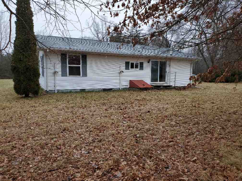 9999 West North County Line Road Shepherd, MI 48883 - Photo 4 of 28 1882811-3.JPG