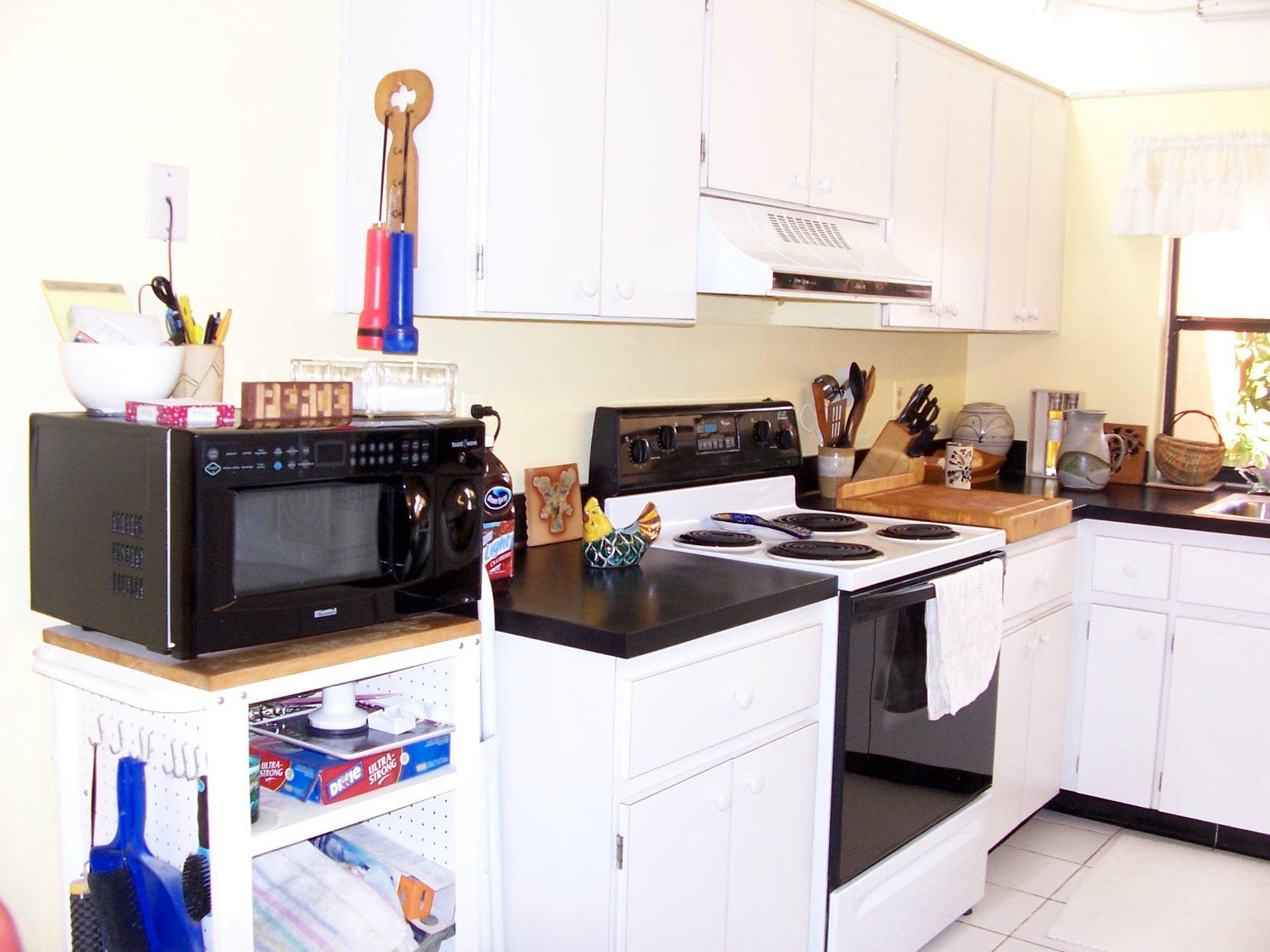 6130 Aloma Lane Boca Raton, FL 33433 - Photo 8 of 25 Kitchen