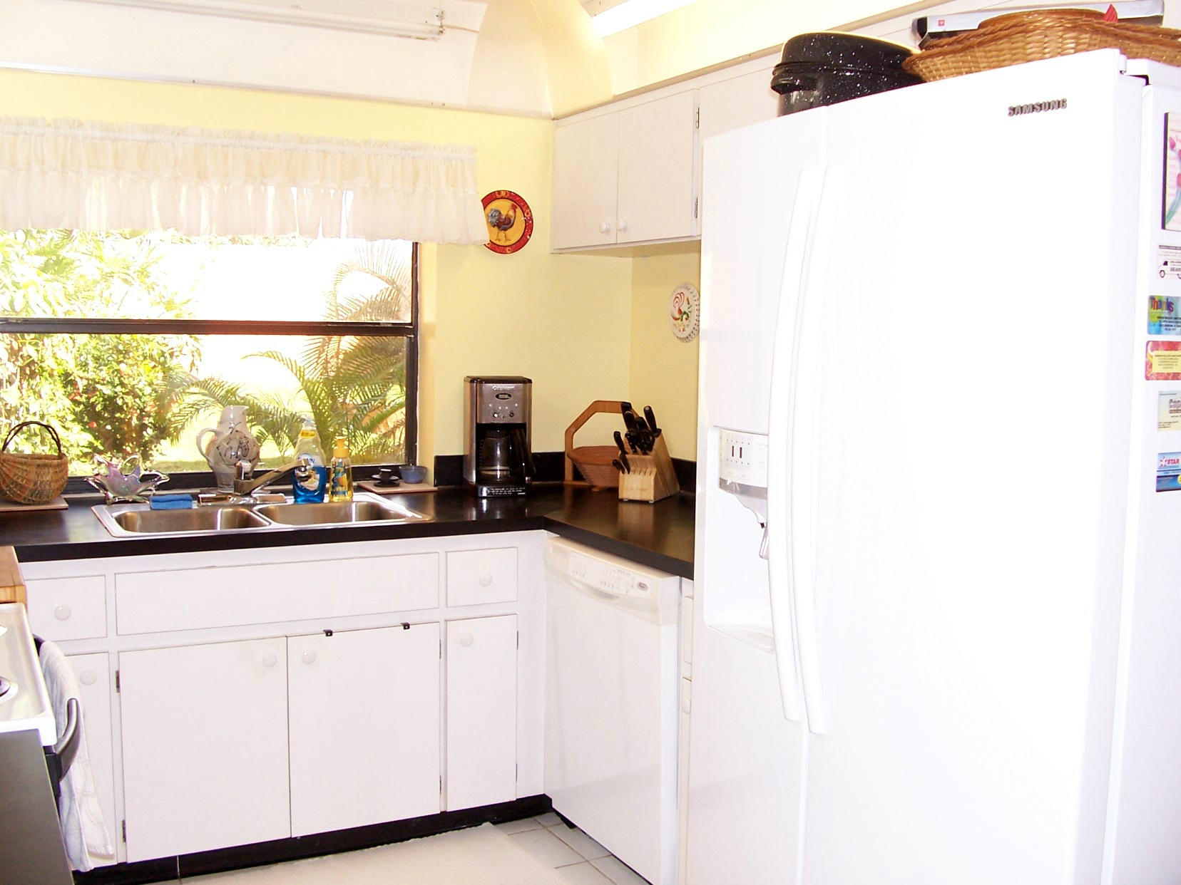 6130 Aloma Lane Boca Raton, FL 33433 - Photo 9 of 25 Kitchen