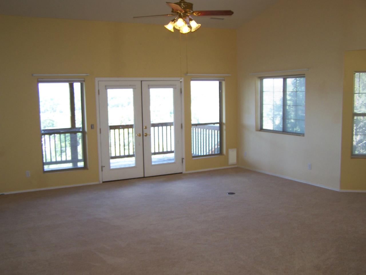 312 East Ridge Lane Payson, AZ 85541 - Photo 3 of 10 Large Living Room!