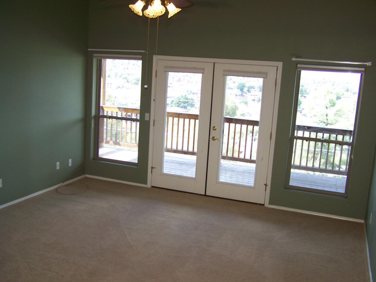 312 East Ridge Lane Payson, AZ 85541 - Photo 5 of 10 Large Master w/walk-in closet!!