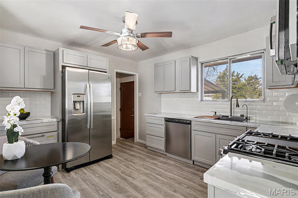 1663 Maldon Lane St. Louis, MO 63136 - Photo 7 of 21