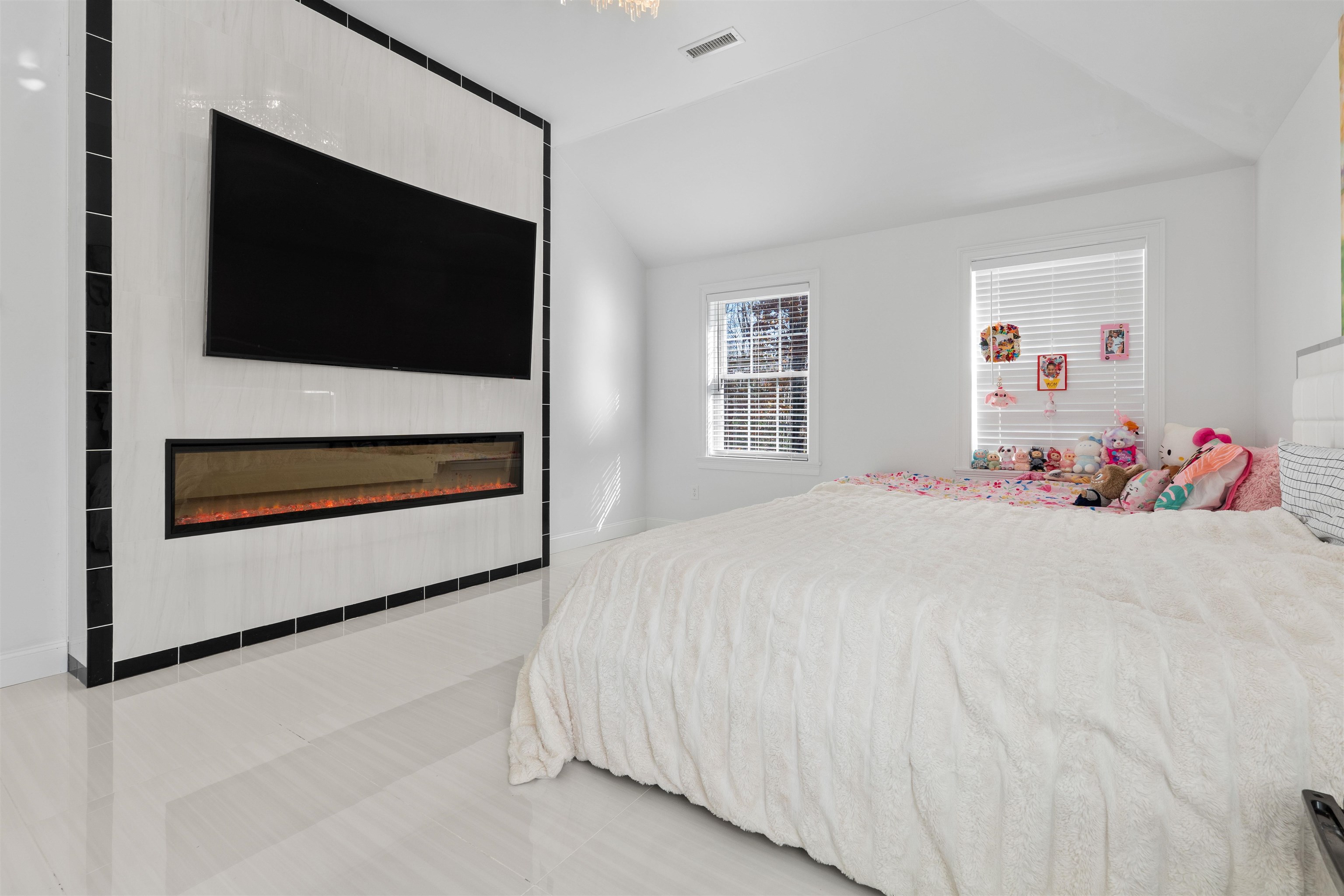 10 Evelyn Road Salem, NH 03079 - Photo 27 of 50