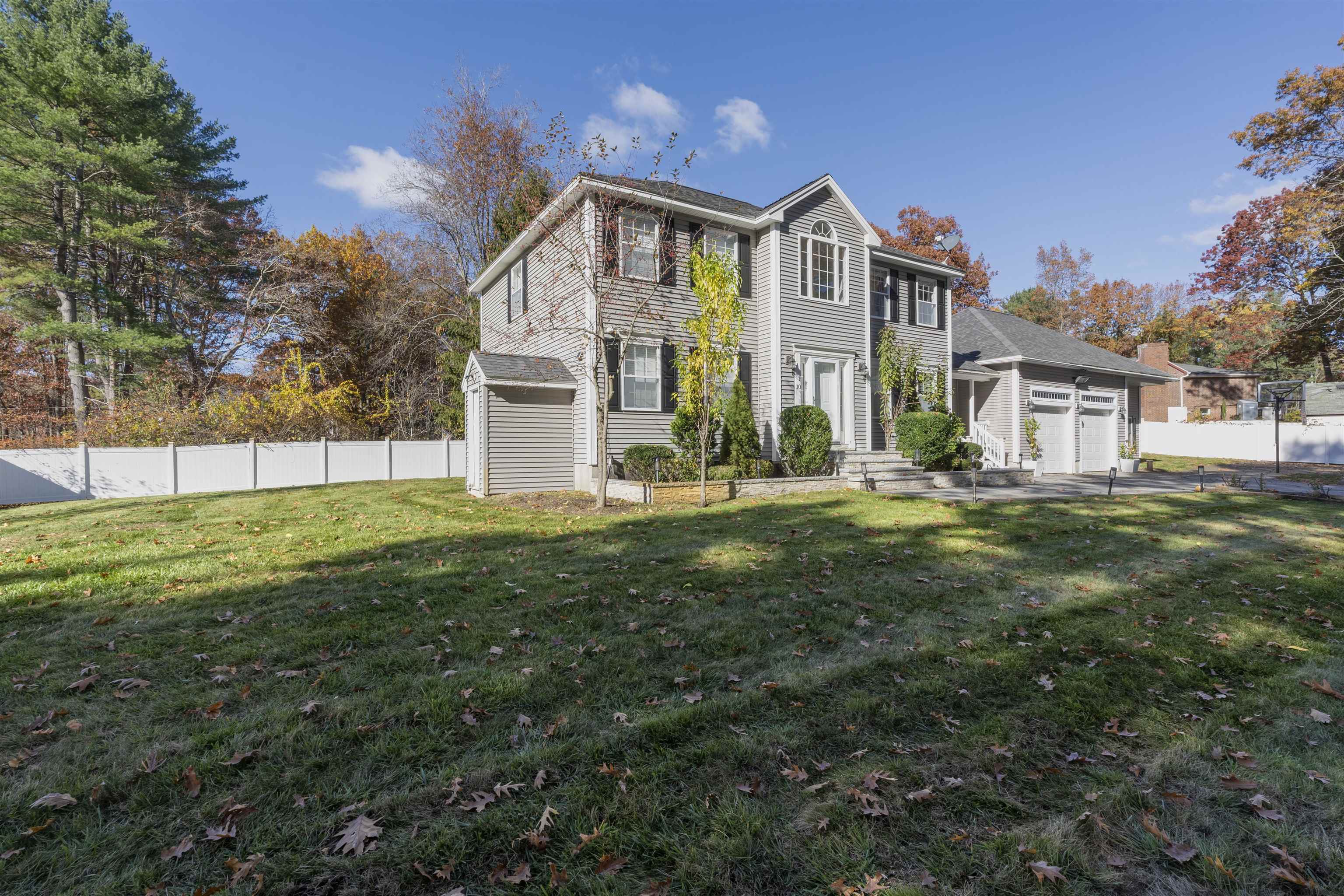 10 Evelyn Road Salem, NH 03079 - Photo 3 of 50