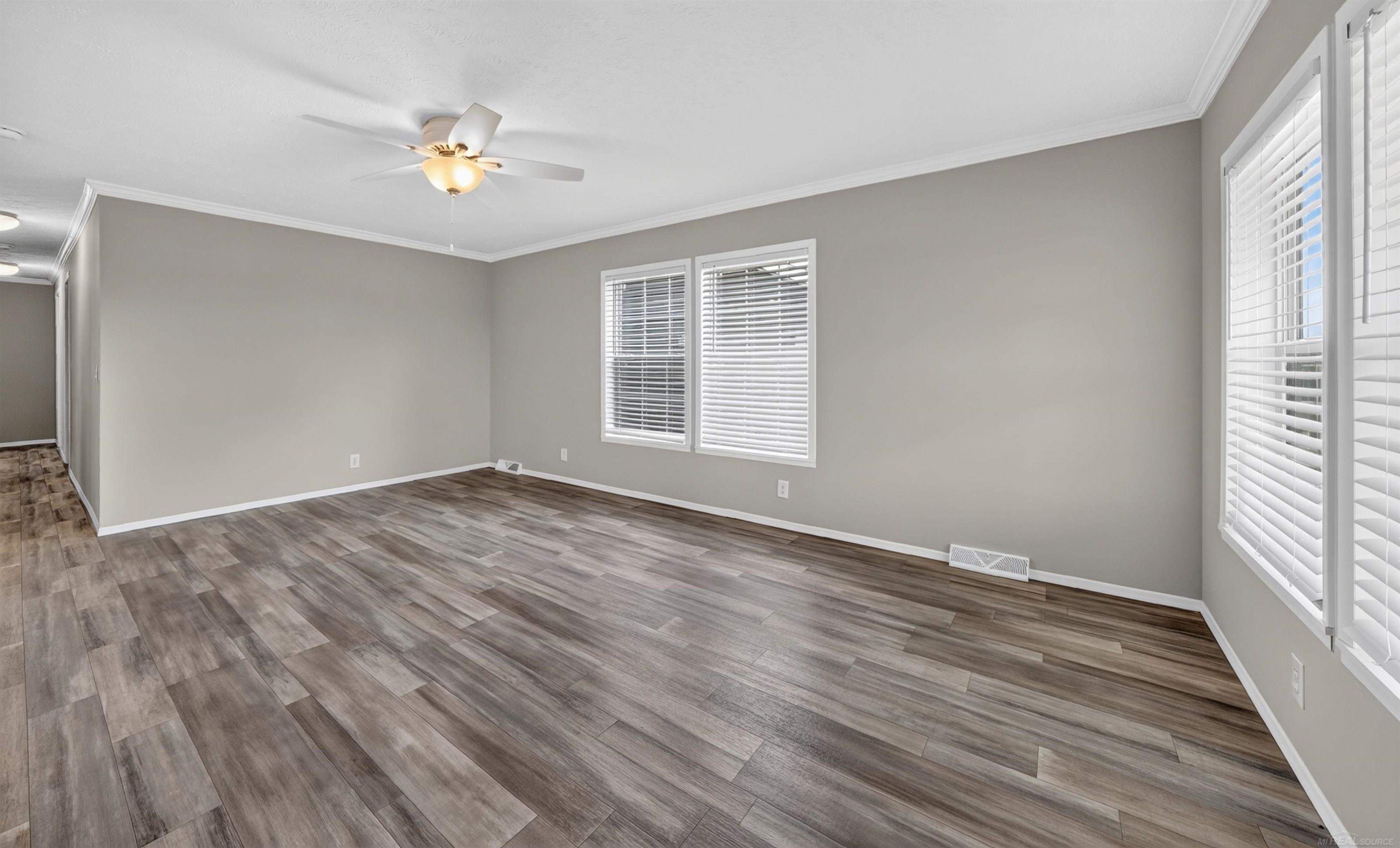 262 Riviera Drive Lapeer, MI 48446 - Photo 4 of 16 50212183-a8a9ba27-c06d-4ecb-b91f-11d47f2dd61a.JPG