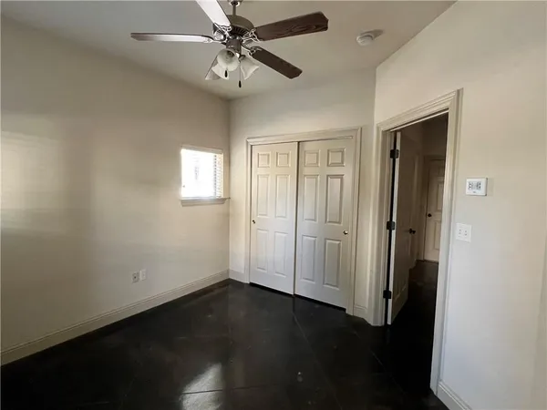 $1,985 | 810 Lafitte Street, Unit 105, Mandeville, LA 70448