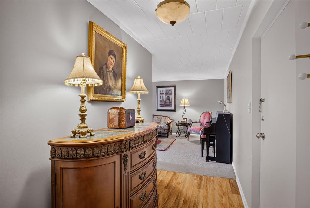 900 Washington Road, Unit 212 Pittsburgh, PA 15228 - Photo 4 of 37