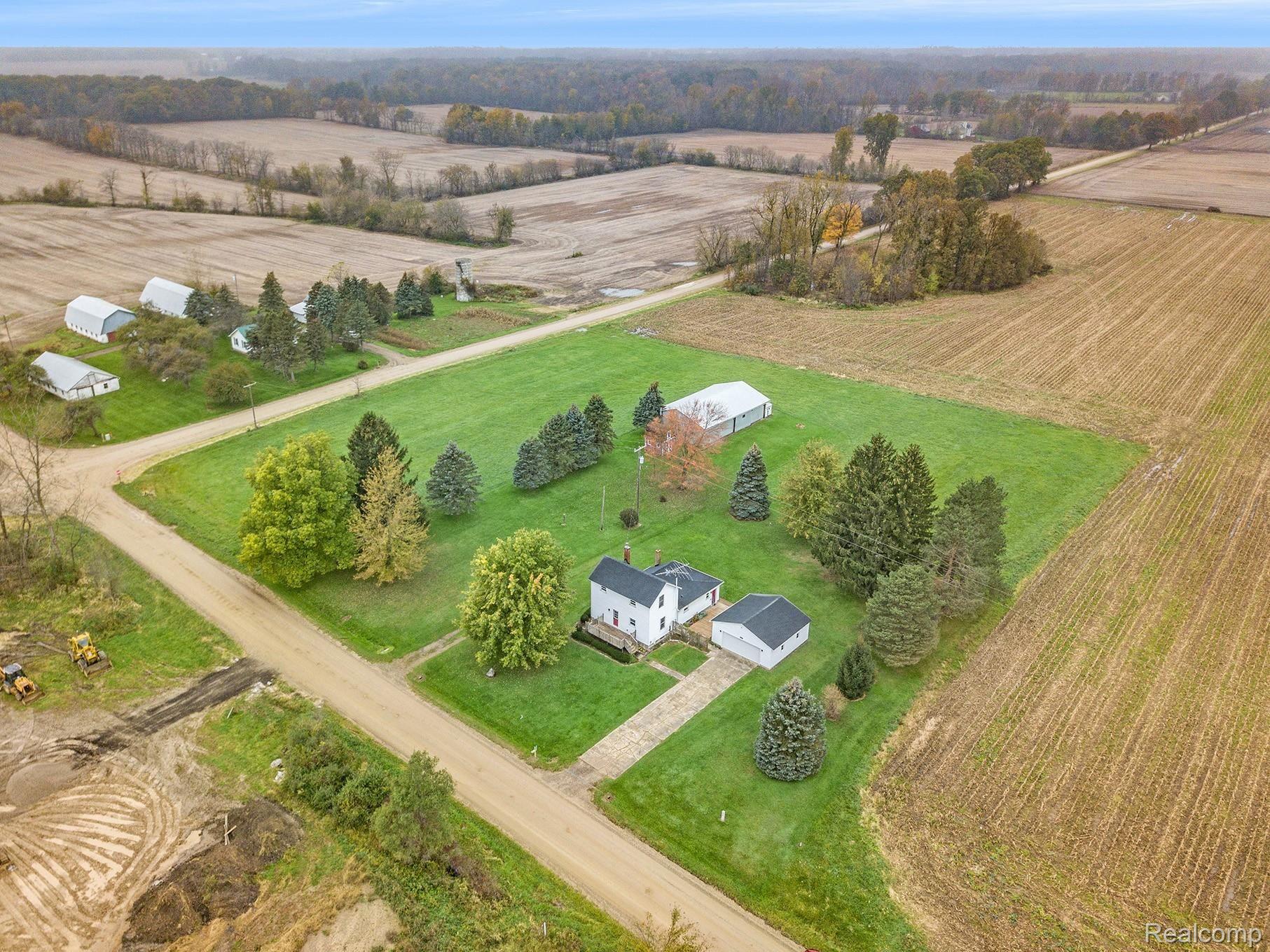 10930 West Sober Road Fowlerville, MI 48836 - Photo 5 of 27 10930 ariel1.jpg